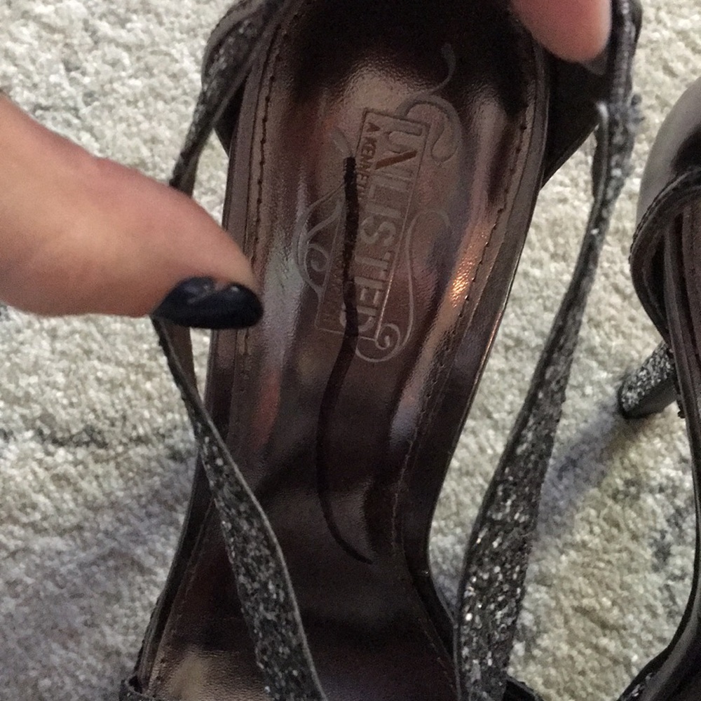 Silver Platform Heels - Picture 7 of 7